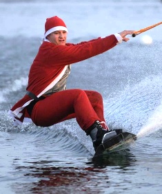 Nikolaus auf Wakeboard