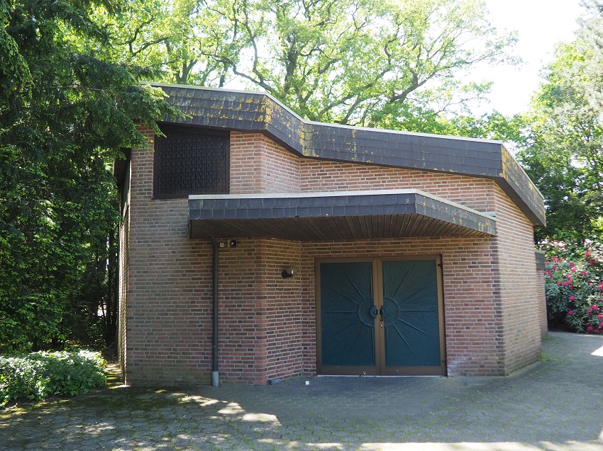 Friedhofskapelle 850