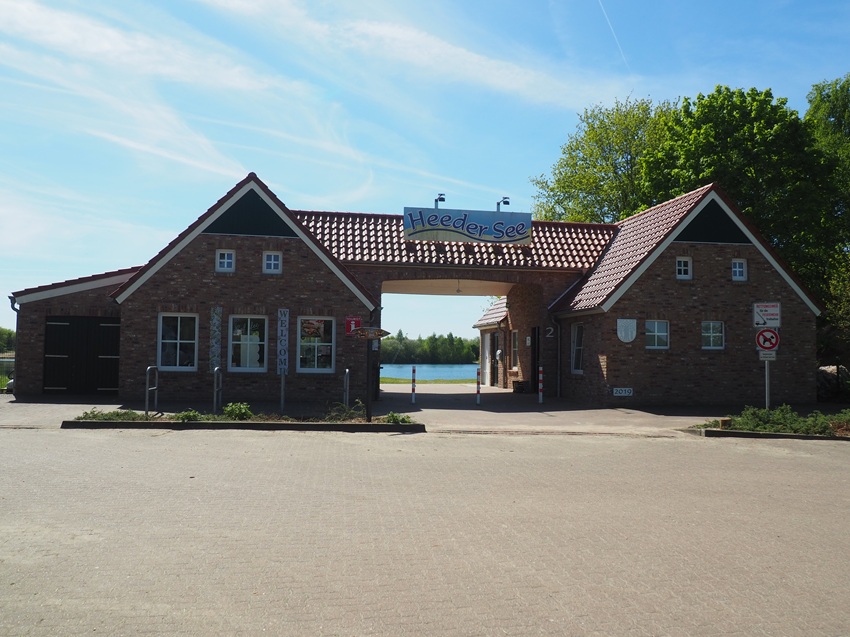 P4300165 Eingang Heeder See