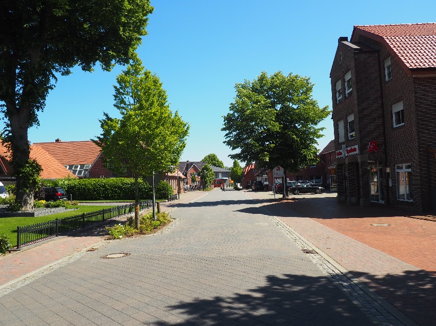 Hauptstrasse 1
